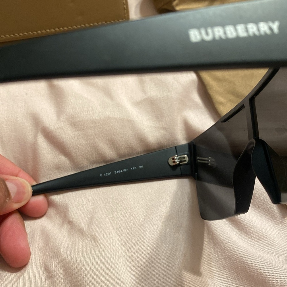 BURBERRY BE4291 Square Frame Sunglasses - Black - Picture 5 of 7
